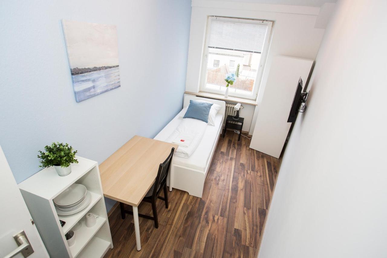 Zentral Gelegene Zimmer Mit Gemeinschaftsbad Und Kueche Nuremberg Exterior photo