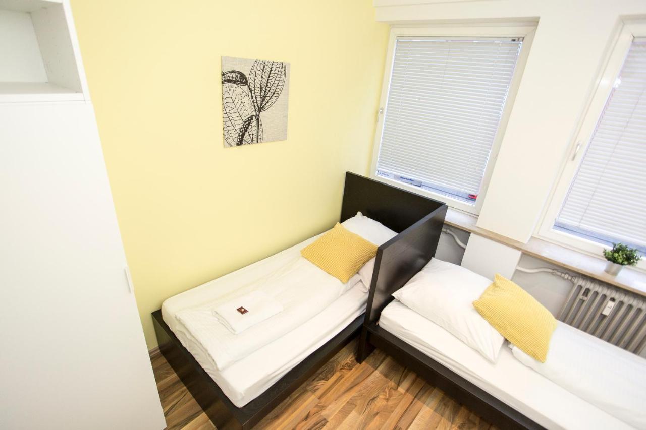 Zentral Gelegene Zimmer Mit Gemeinschaftsbad Und Kueche Nuremberg Exterior photo