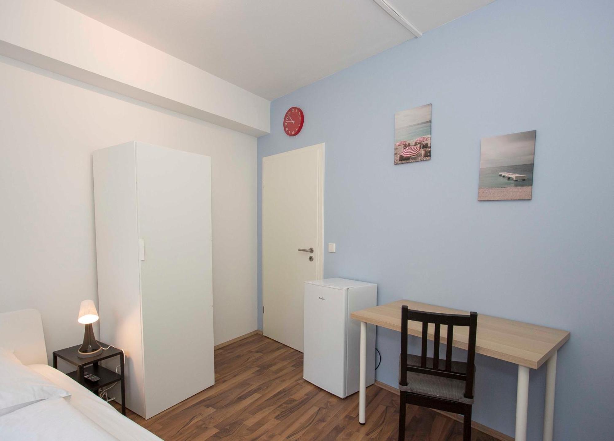 Zentral Gelegene Zimmer Mit Gemeinschaftsbad Und Kueche Nuremberg Exterior photo
